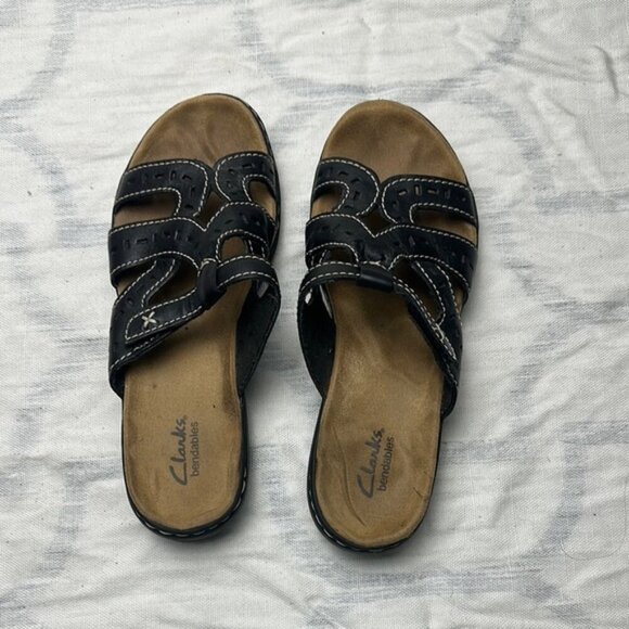 Clarks Women's Black Sandals - Picture 1 of 6